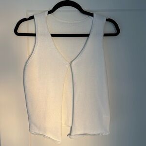 White clasp Vest